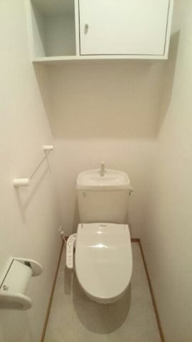 シンプルで使いやすいトイレです