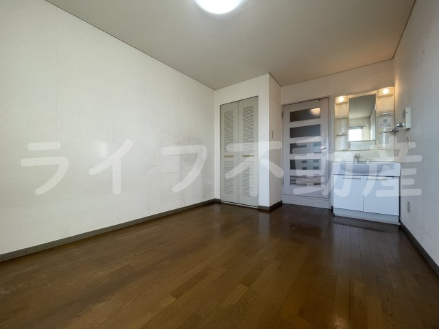ブルーメンハウスの洋室|使い勝手のいい洋室です