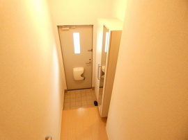 シンプルで使いやすい玄関です