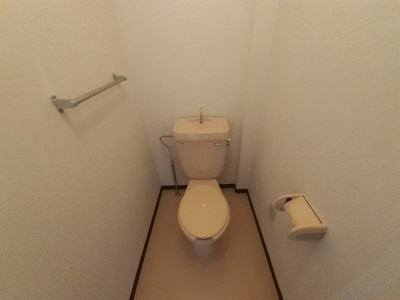 【トイレ】 | メゾンルミエール | トイレです