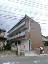 毎日通るエントランスはこのようになっています