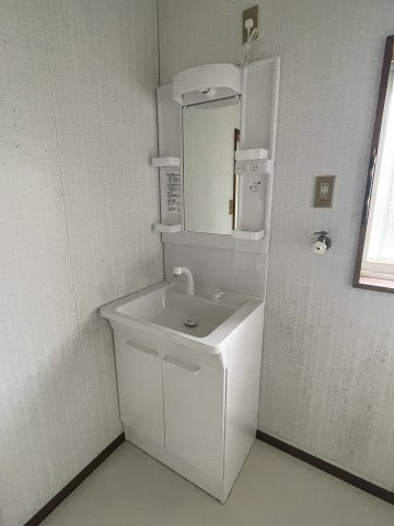 佐志中通り店舗兼住居の独立洗面台