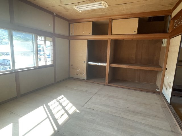 佐志中通り店舗兼住居の和室