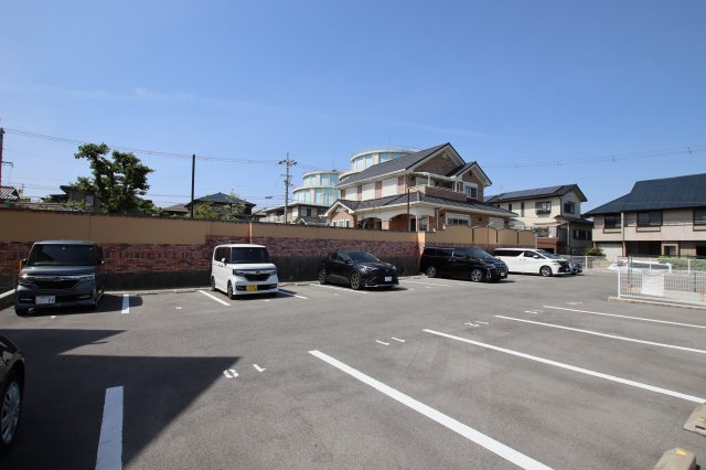 【駐車場】 | グランドメゾン津々山台