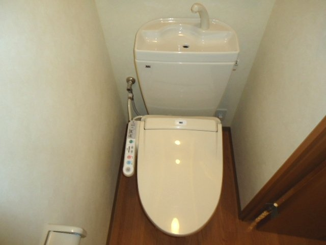 シャワー付トイレ