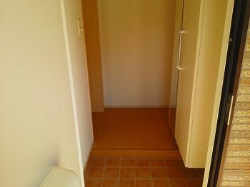 ブラウベルク青山の玄関