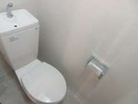 ゆったりとした空間のトイレです