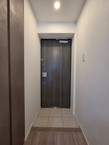 川崎市多摩区長尾４丁目の賃貸マンションの玄関