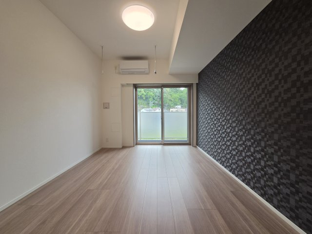 川崎市多摩区長尾４丁目の賃貸マンションの居間・リビング