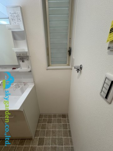 逗子市久木　中古戸建　のランドリースペース