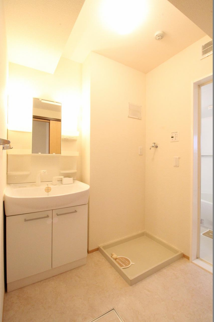 ECO　SOLEIL　A棟の洗面所|※お部屋により仕様が異なる場合があります※