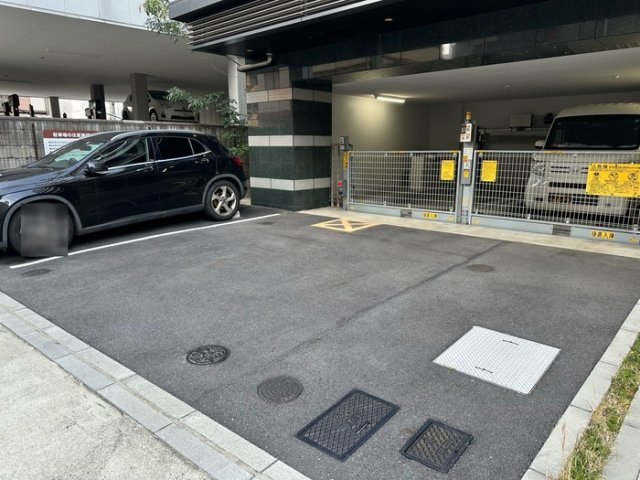 OASIS金山の駐車場