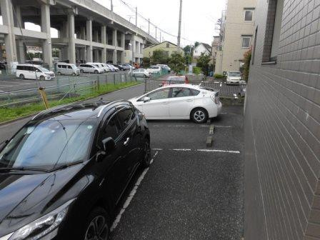 K.Yリーフの駐車場