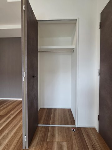 川崎市多摩区長尾４丁目の賃貸マンションの収納