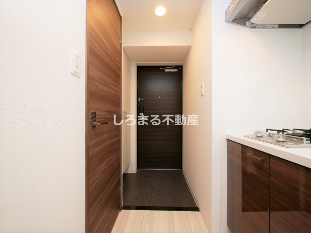 エスリード本町レジデンスの玄関
