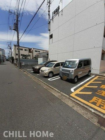 ｙ’ｓアビタシオンの駐車場|当社、チルホームのHPもご覧ください(^^)/物件情報多数♪