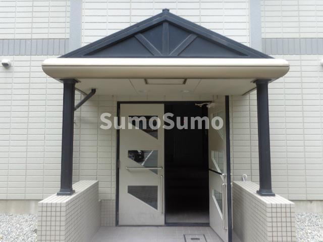 イーストヒルズ平野のエントランス|建物の内部です