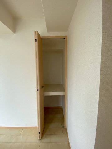 エトワール衣掛の収納