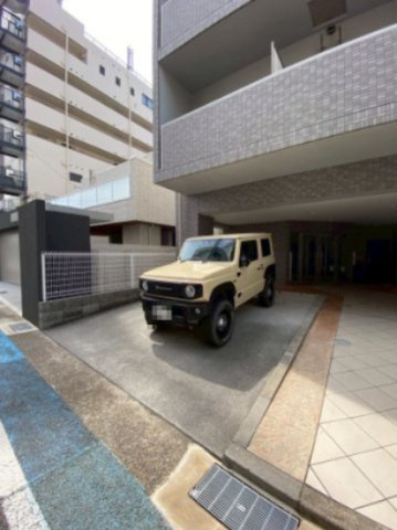 エトワール衣掛の駐車場