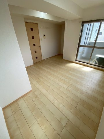 エトワール衣掛の居間・リビング