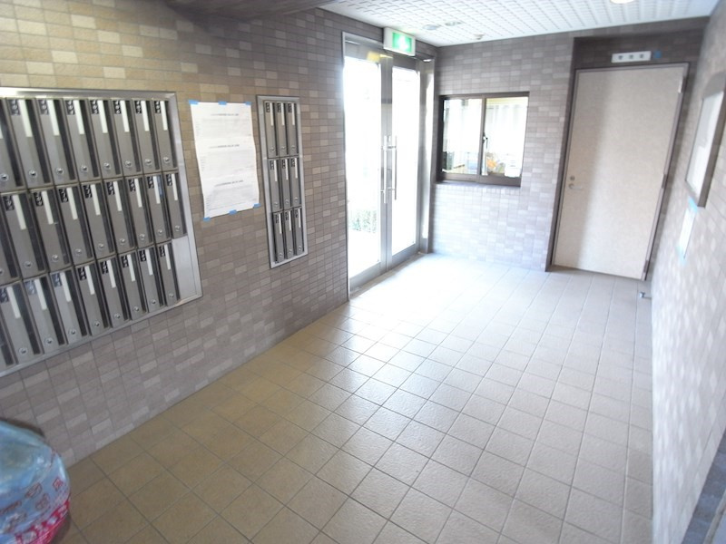 神戸市須磨区養老町２丁目の賃貸マンションのロビー