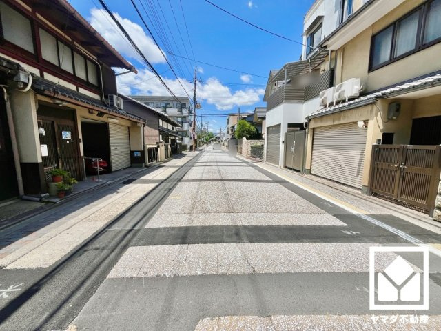 伏見区新町2丁目　　の前面道路含む現地写真