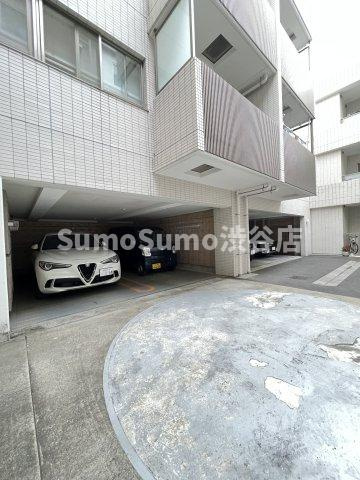 コスモ・イオ桜新町の駐車場|駐車場完備です