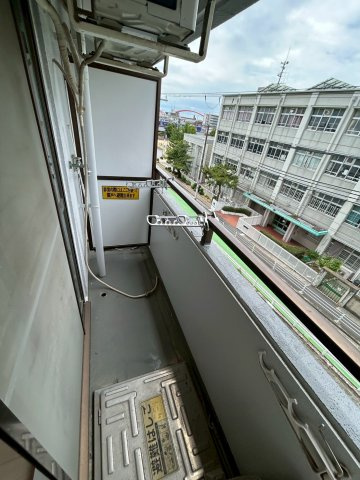 メープル御影中町のバルコニー