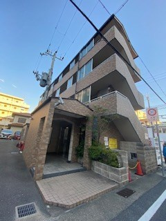 サンリット本山南の外観