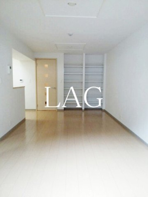 【居間・リビング】 | リュミエール | 洋室のお部屋です。