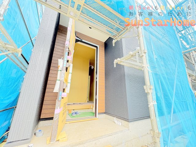 【サンスターホーム】青梅市柚木町3丁目　長期優良新築7号棟の玄関