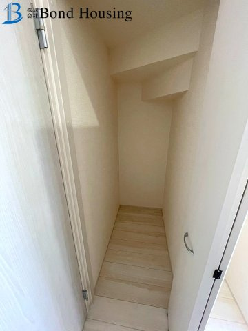 大型商業施設まで徒歩圏で生活便利　二見町西二見第16　新築戸建のランドリースペース