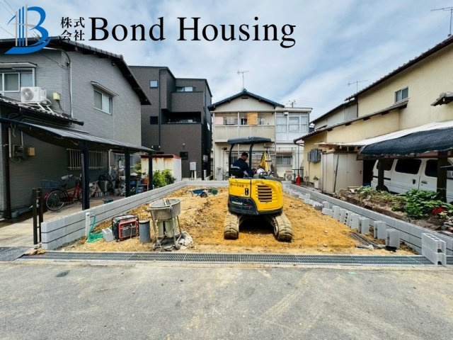 大型商業施設まで徒歩圏で生活便利　二見町西二見第16　新築戸建の外観
