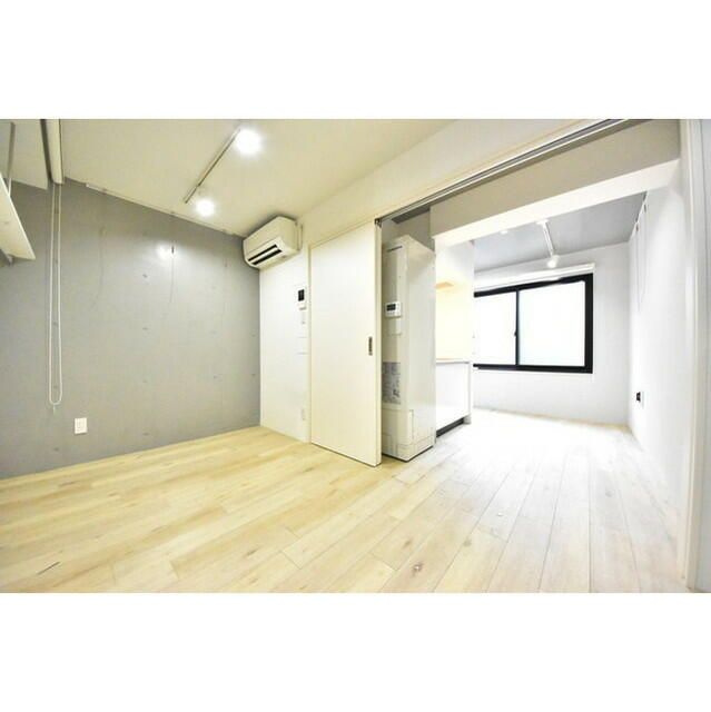 アンベリール御徒町の居間・リビング