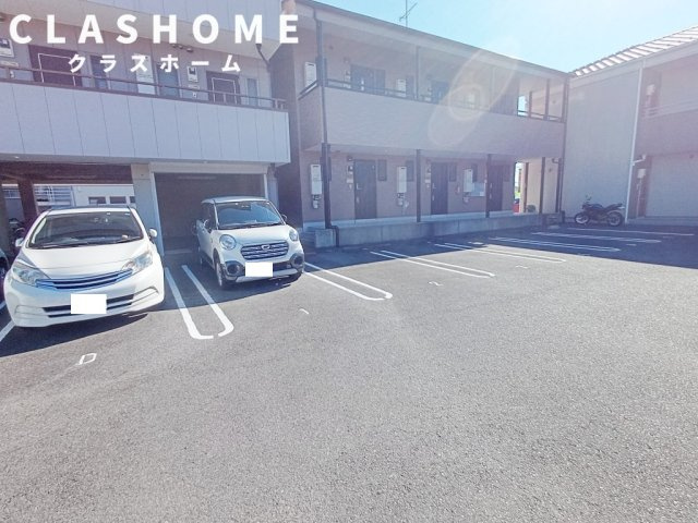 サープラス　コスモ　　刈谷市の賃貸ならクラスホーム刈谷店の駐車場