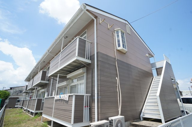 橿原市四条町のアパート