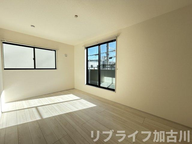曽根町戸建ての洋室
