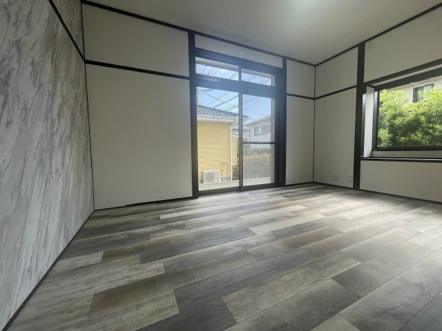 若竹台町一戸建の洋室