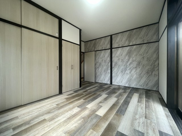 若竹台町一戸建の洋室