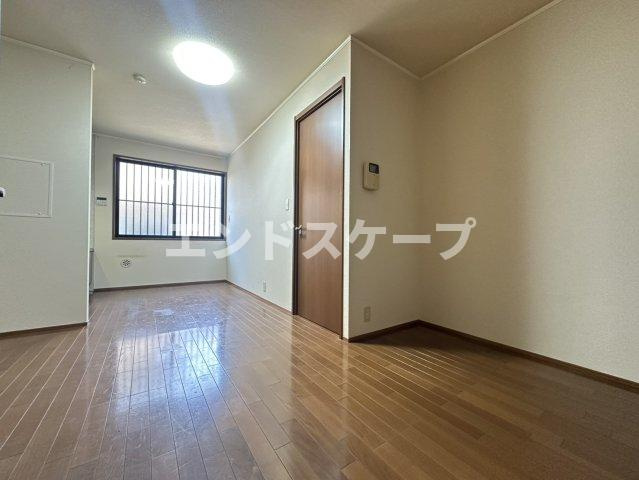 ボナールアークBの居間・リビング|高崎、前橋のお部屋探しはエンドスケープまで！お客様の理想お聞かせ下さい♪