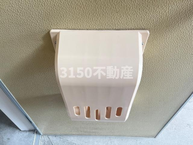 コーポ堀江の玄関|玄関ドアポスト