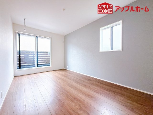 [新築住宅] 坂戸市鎌倉町 全6区画の洋室|２階居室は全室収納あり！たっぷりある収納活用でお部屋もキレイを保てます♪