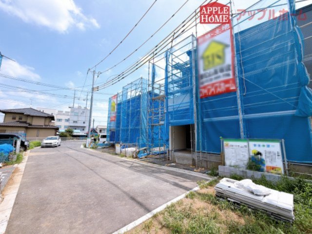 [新築住宅] 坂戸市鎌倉町 の前面道路含む現地写真