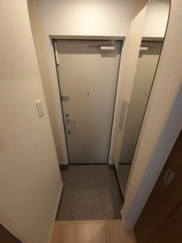 グランシュテルの玄関