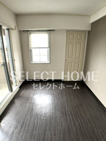 【寝室】 | コメルスⅤ | 落ち着いて過ごせるお部屋なので、寝室にいかがでしょうか