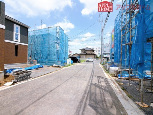 [新築住宅] 坂戸市鎌倉町 全6区画の前面道路含む現地写真