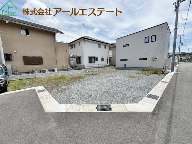 高砂市阿弥陀町北池2期　　新築戸建の駐車場
