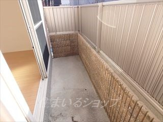 アルル　参番館のバルコニー
