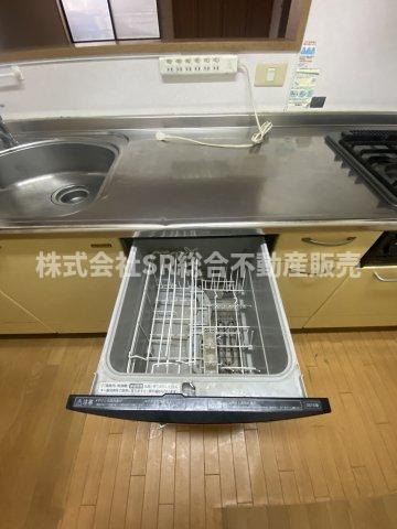 菱屋東1丁目中古戸建のキッチン|食洗機があり洗い物の手間が省けます♪