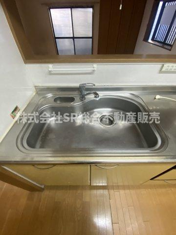 菱屋東1丁目中古戸建のキッチン|シンク広めで使いやすいです！
